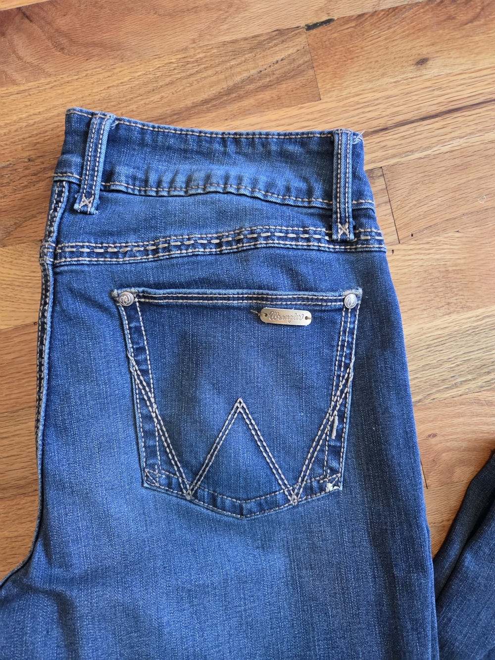 Wrangler Bootcut Jeans Women’s 11/12x34 Blue Jeans Contrast Stitching Western - Picture 2 of 7